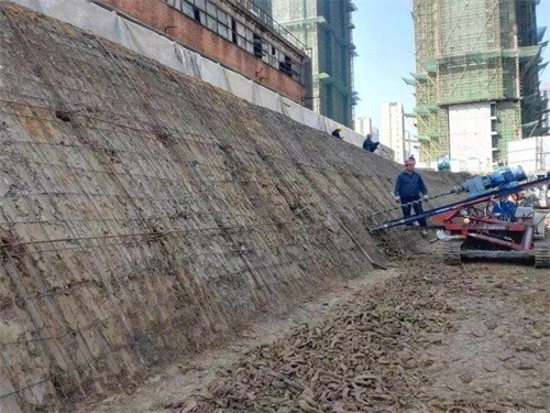 万荣建筑边坡支护